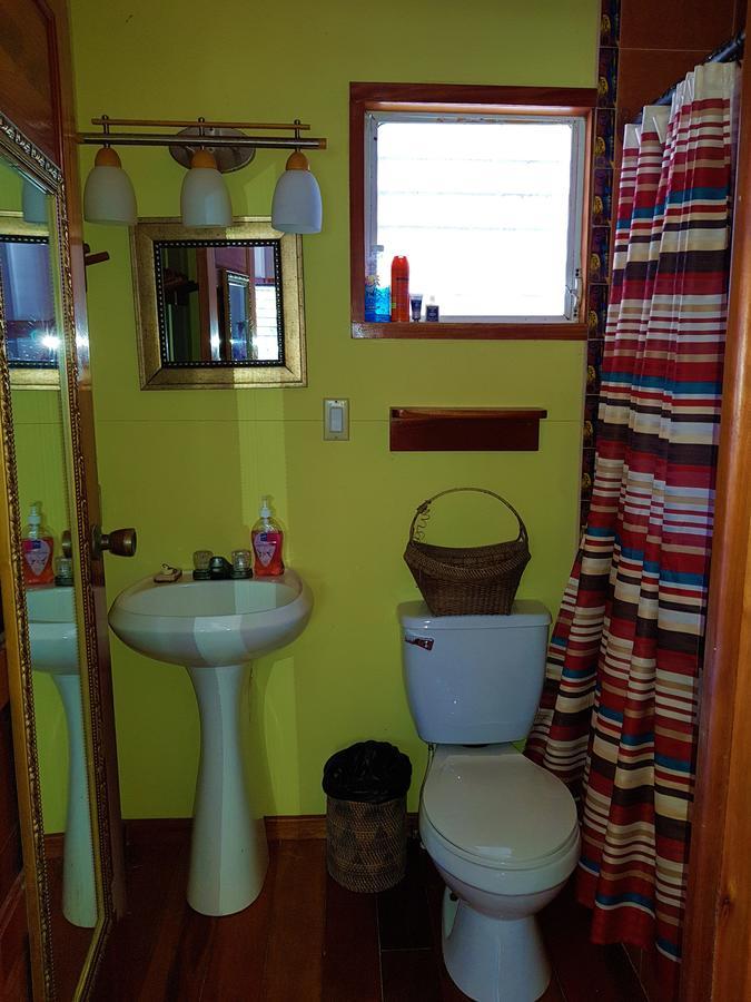 Villa Carolyn'S House Caye Caulker Esterno foto